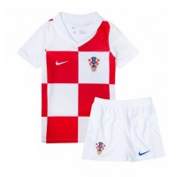 Camiseta Croacia Primera Equipación para niños Eurocopa 2024 manga corta (+ pantalones cortos)